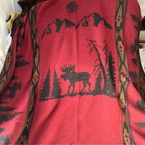 Wooded River Twin Bedspreads Set Of 2 and 2 Pillow Cases Moose Moon Red Black